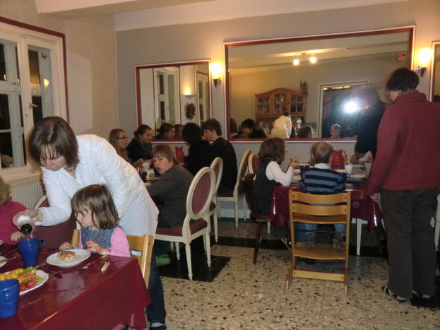 8.Im_Esssaal.JPG